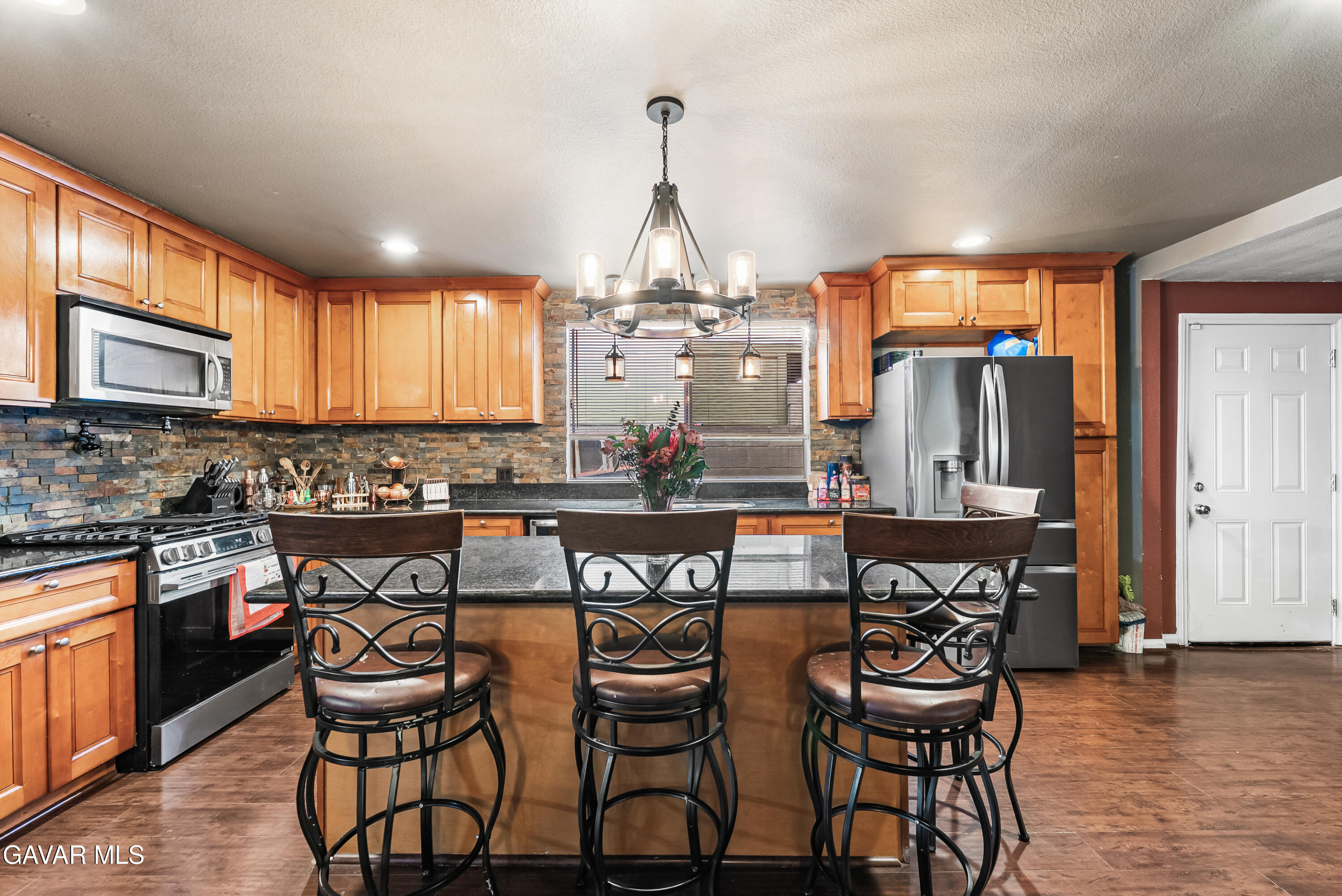 413 West 223rd Street Carson, CA 90745 - Photo 17 of 39 223rd St-15