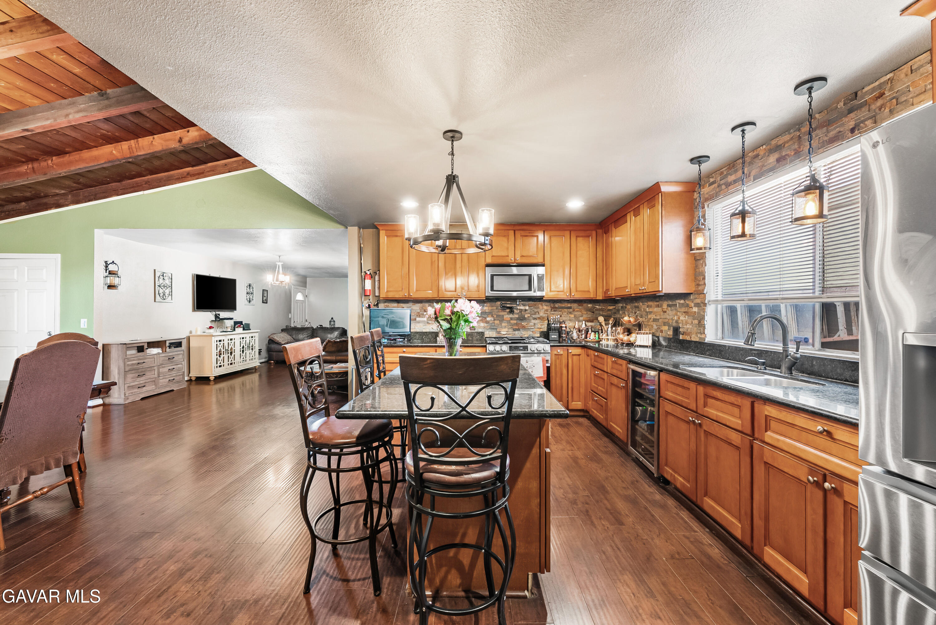 413 West 223rd Street Carson, CA 90745 - Photo 19 of 39 223rd St-17