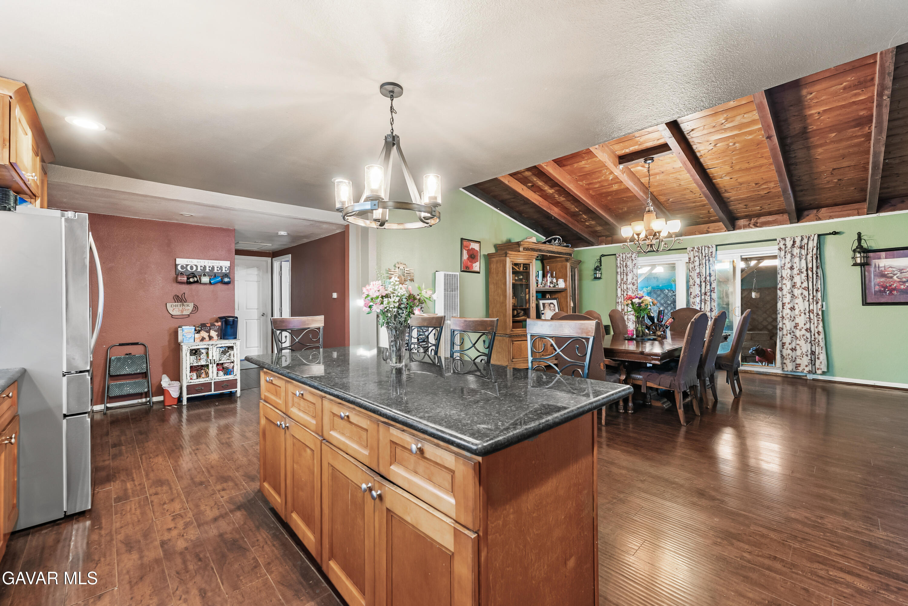 413 West 223rd Street Carson, CA 90745 - Photo 21 of 39 223rd St-20