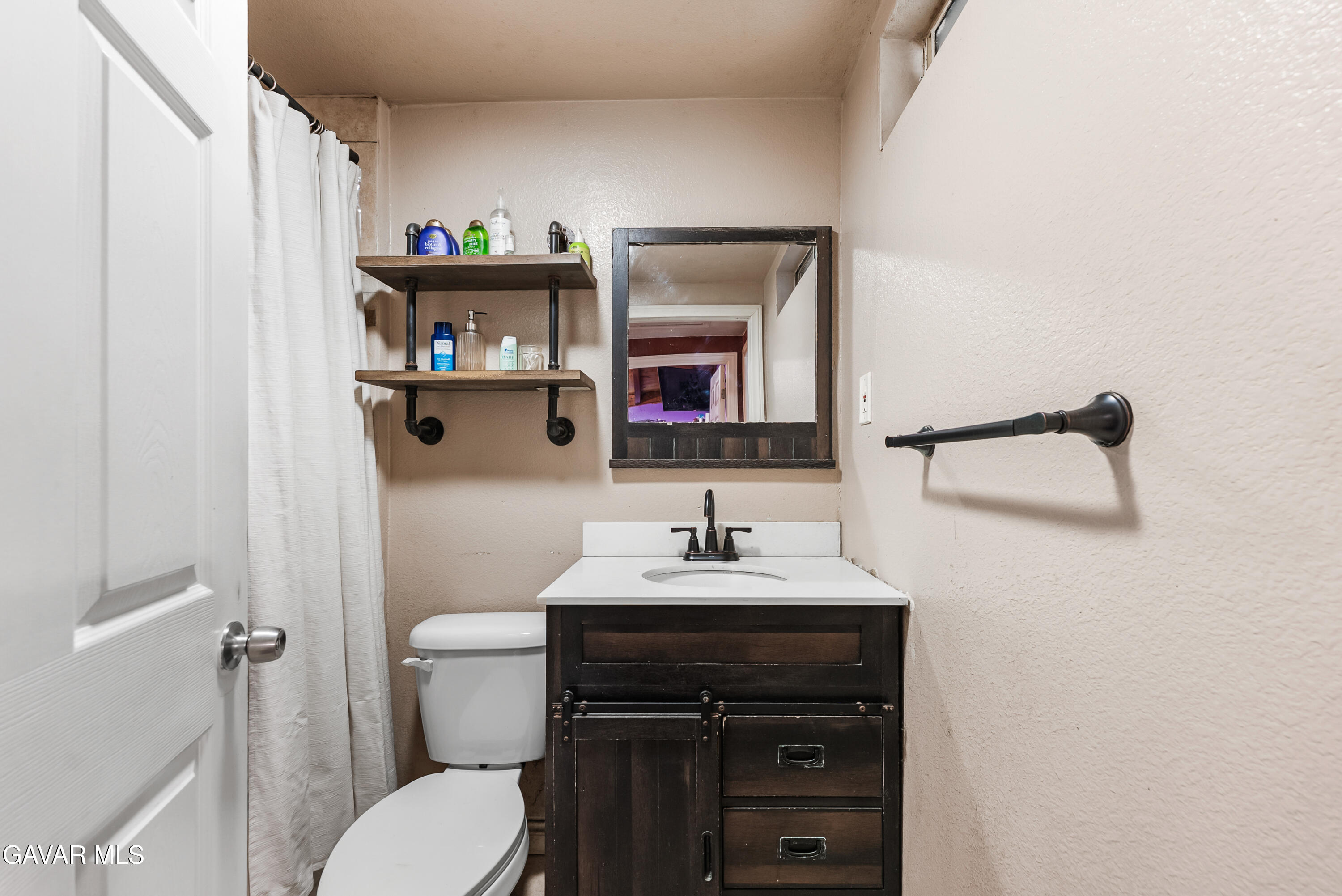 413 West 223rd Street Carson, CA 90745 - Photo 27 of 39 223rd St-26