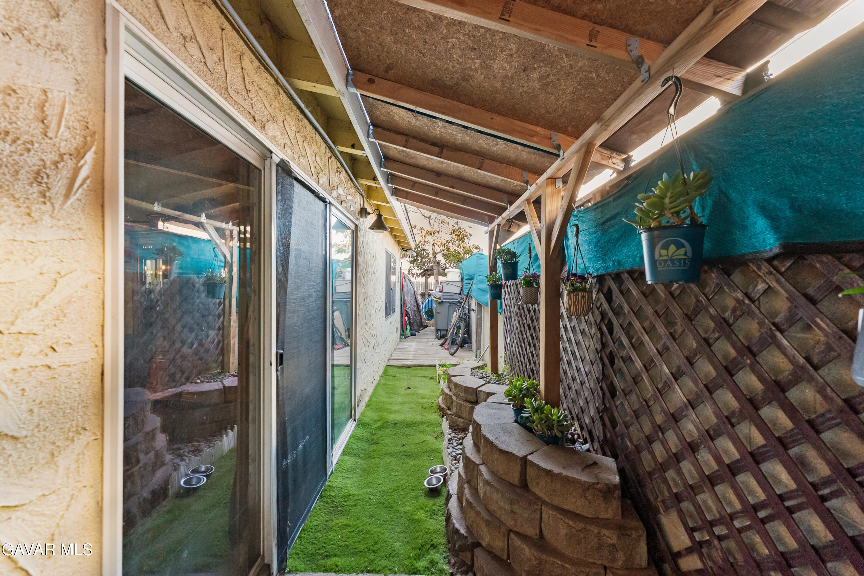 413 West 223rd Street Carson, CA 90745 - Photo 34 of 39 223rd St-33