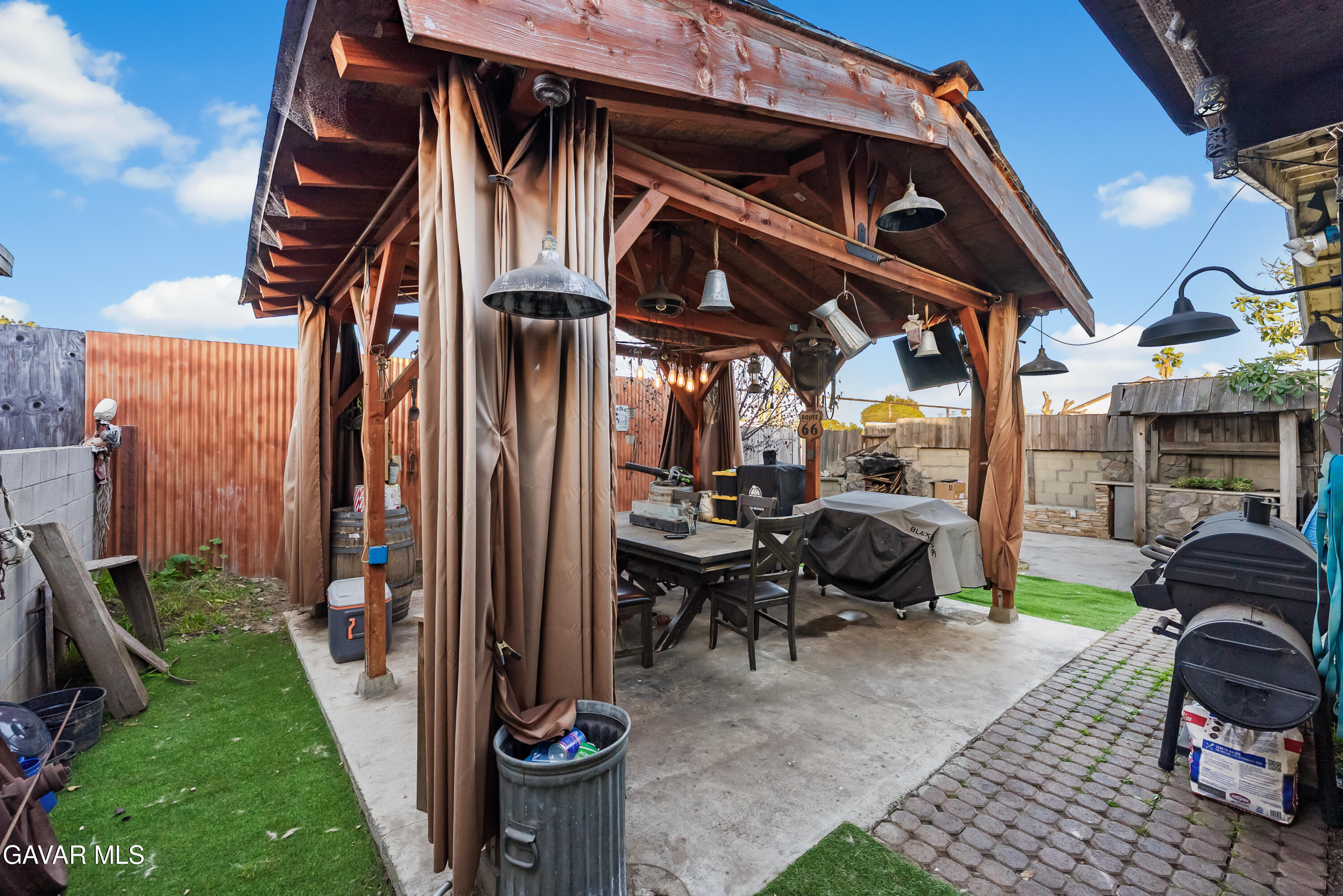 413 West 223rd Street Carson, CA 90745 - Photo 37 of 39 223rd St-36