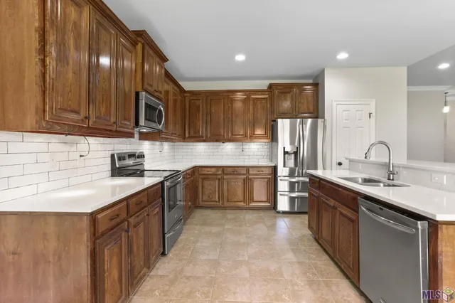 $319,900 | 13353 Rue Maison Boulevard, Gonzales, LA 70737