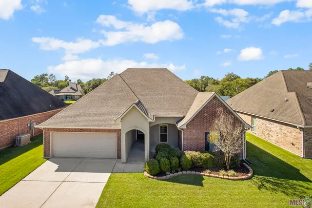 $319,900 | 13353 Rue Maison Boulevard, Gonzales, LA 70737