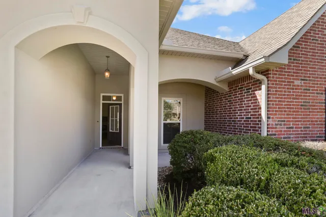 $319,900 | 13353 Rue Maison Boulevard, Gonzales, LA 70737