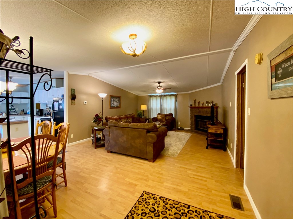 360 Sherwood Road Vilas, NC 28692 - Photo 4 of 20 Gallery Image 4