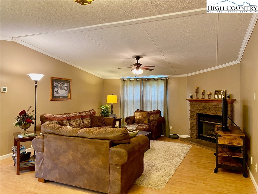 360 Sherwood Road Vilas, NC 28692 - Photo 5 of 20 Gallery Image 5