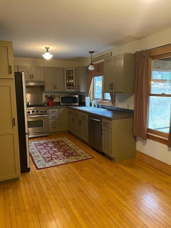 26 Mt Warner Road Hadley, MA 01035 - Photo 9 of 28 Gallery Image 9