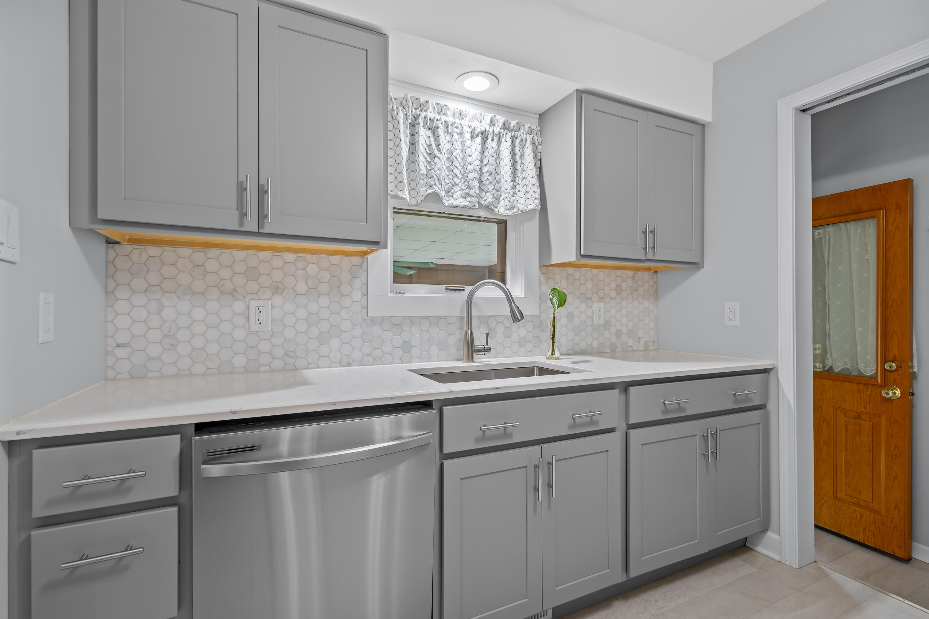 1 Locust Place Portage, IN 46368 - Photo 9 of 48 3000x2000