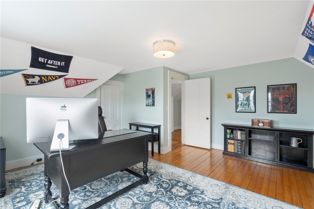 169 Ruggles Avenue Newport, RI 02840 - Photo 33 of 44