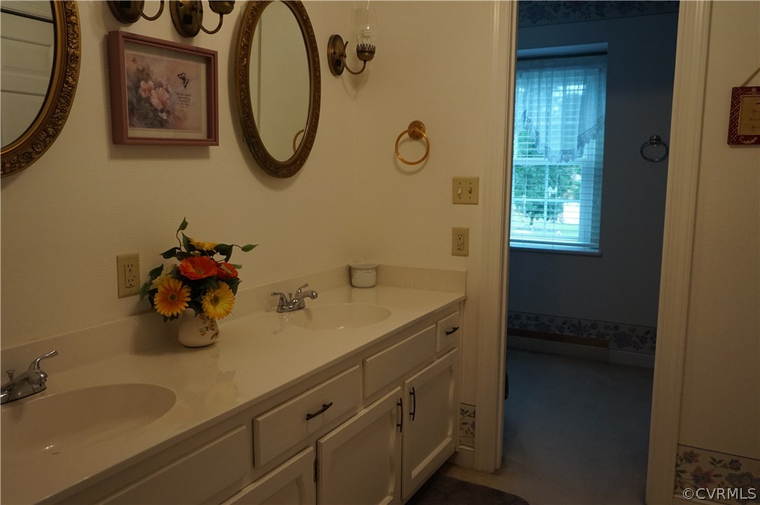 112 Oxford Road Hopewell, VA 23860 - Photo 42 of 46 Gallery Image 42