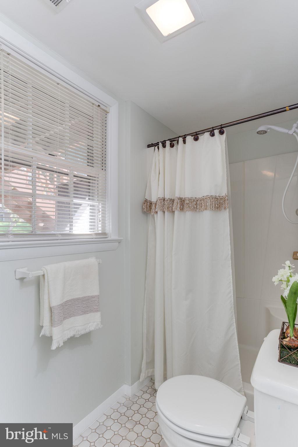 14813 Wood Home Road Centreville, VA 20120 - Photo 19 of 22 Lower level full bath