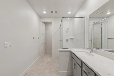 $699,000 | 218 Verandah Avenue, Novato, CA 94945