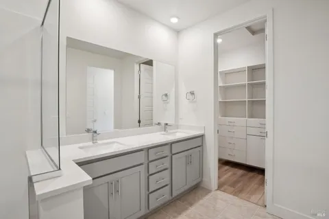 $799,000 | 218 Verandah Avenue, Novato, CA 94945