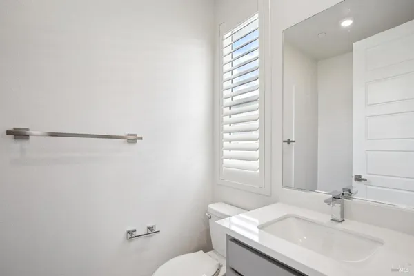 $819,000 | 218 Verandah Avenue, Novato, CA 94945