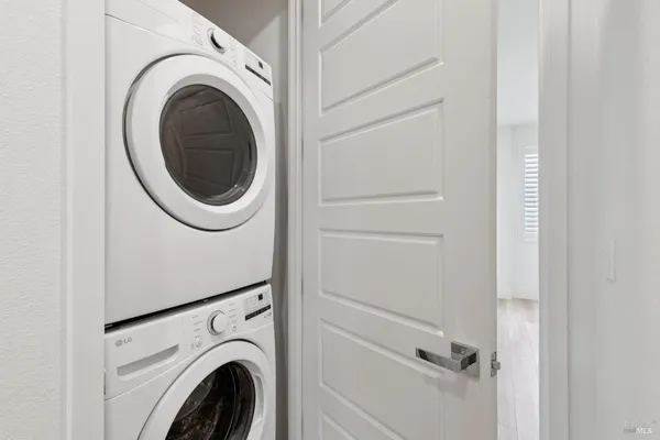 $819,000 | 218 Verandah Avenue, Novato, CA 94945