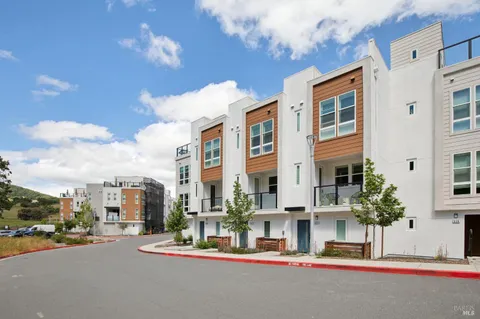 $799,000 | 218 Verandah Avenue, Novato, CA 94945