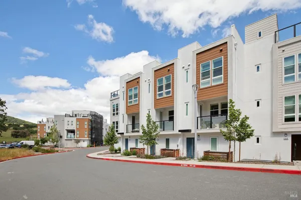 $819,000 | 218 Verandah Avenue, Novato, CA 94945