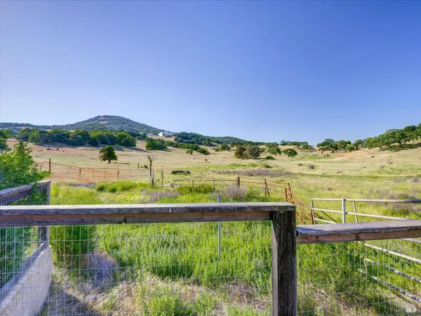 $819,000 | 218 Verandah Avenue, Novato, CA 94945