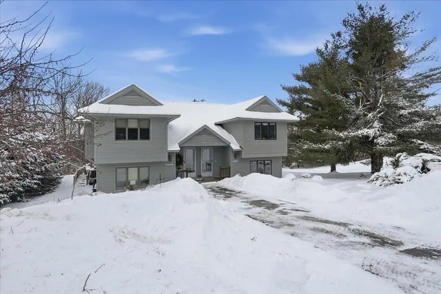 $590,000 | 1 North Peak Village, Newbury, NH 03255