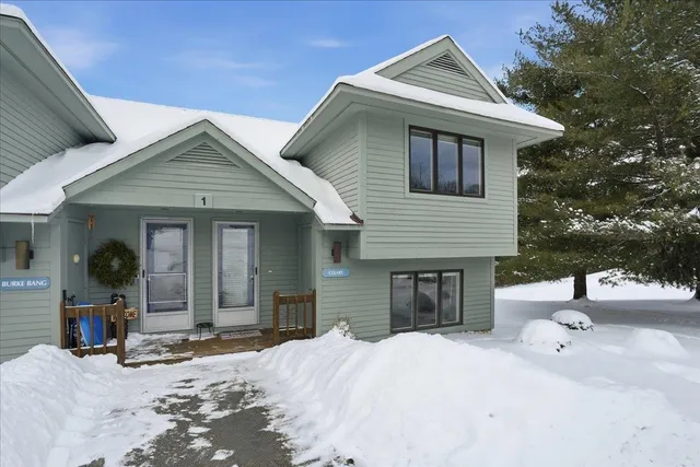 $590,000 | 1 North Peak Village, Newbury, NH 03255