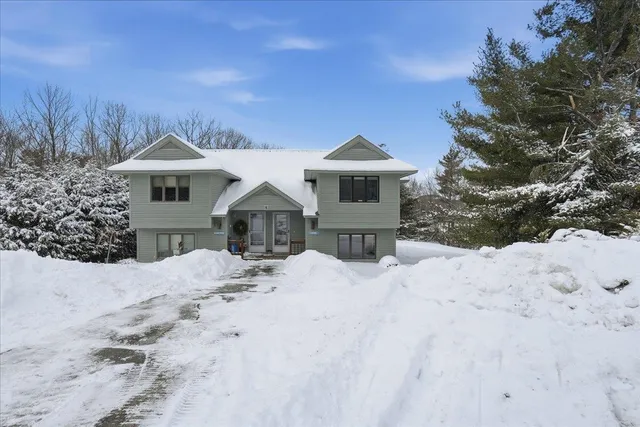 $590,000 | 1 North Peak Village, Newbury, NH 03255