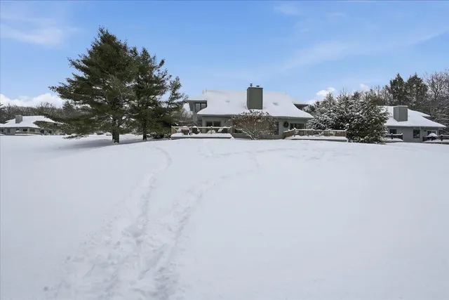 $590,000 | 1 North Peak Village, Newbury, NH 03255