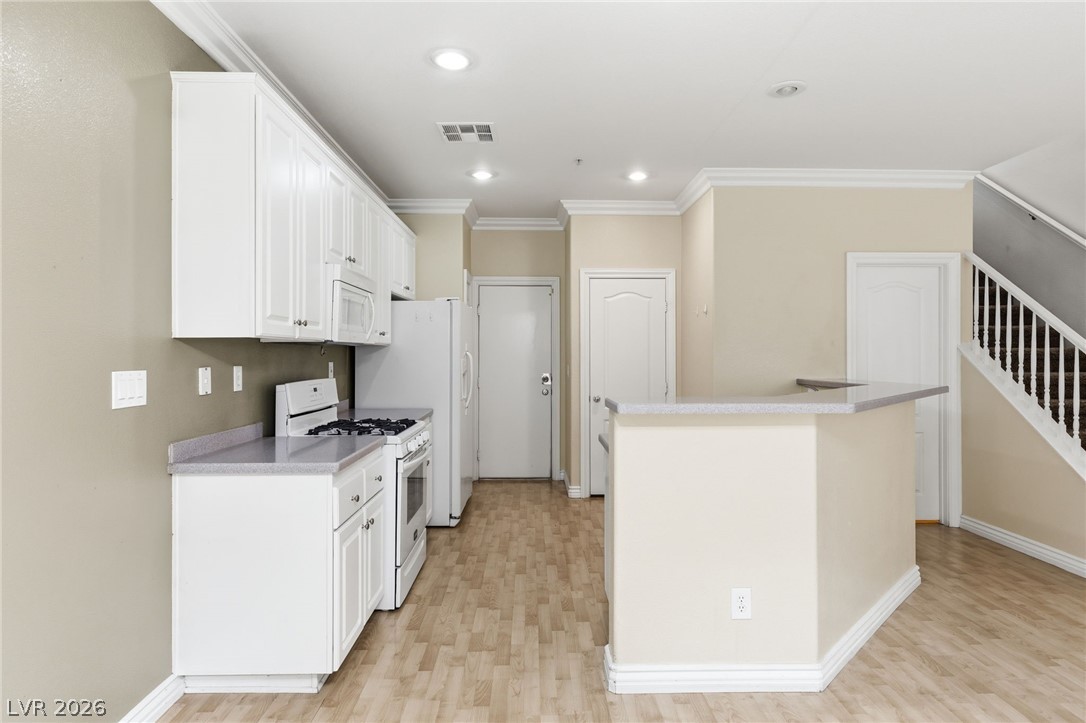 637 Monument Point Street Henderson, NV 89002 - Photo 12 of 39 Gallery Image 12