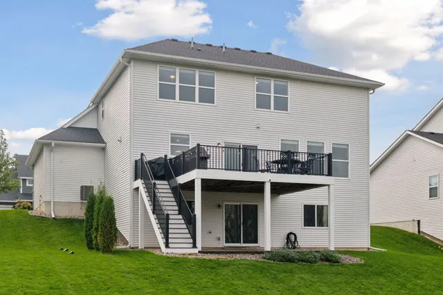 $650,000 | 5548 Catkin Way, Victoria, MN 55386