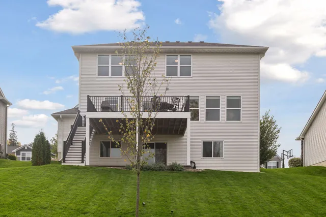 $650,000 | 5548 Catkin Way, Victoria, MN 55386