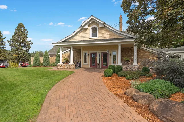 $650,000 | 5548 Catkin Way, Victoria, MN 55386