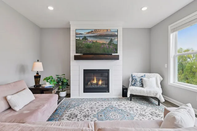 $650,000 | 5548 Catkin Way, Victoria, MN 55386