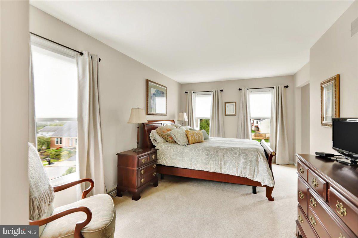 44 Rim View Lane Reading, PA 19607 - Photo 21 of 39 Master bedroom