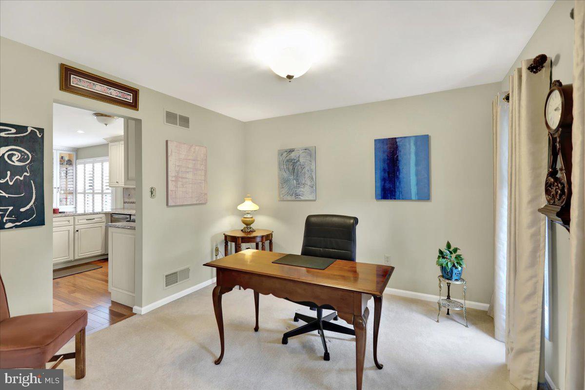 44 Rim View Lane Reading, PA 19607 - Photo 6 of 39 1st floor office