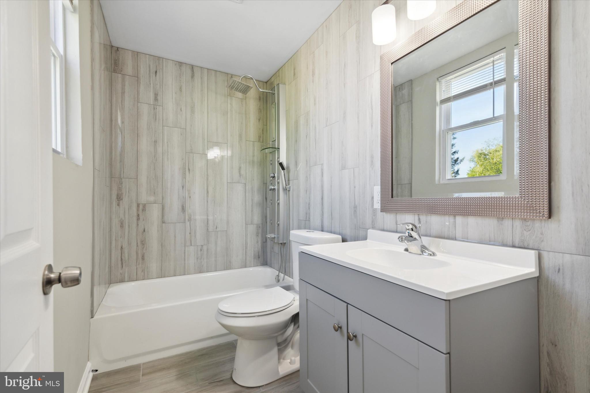 4233 Howell Street Philadelphia, PA 19135 - Photo 14 of 35