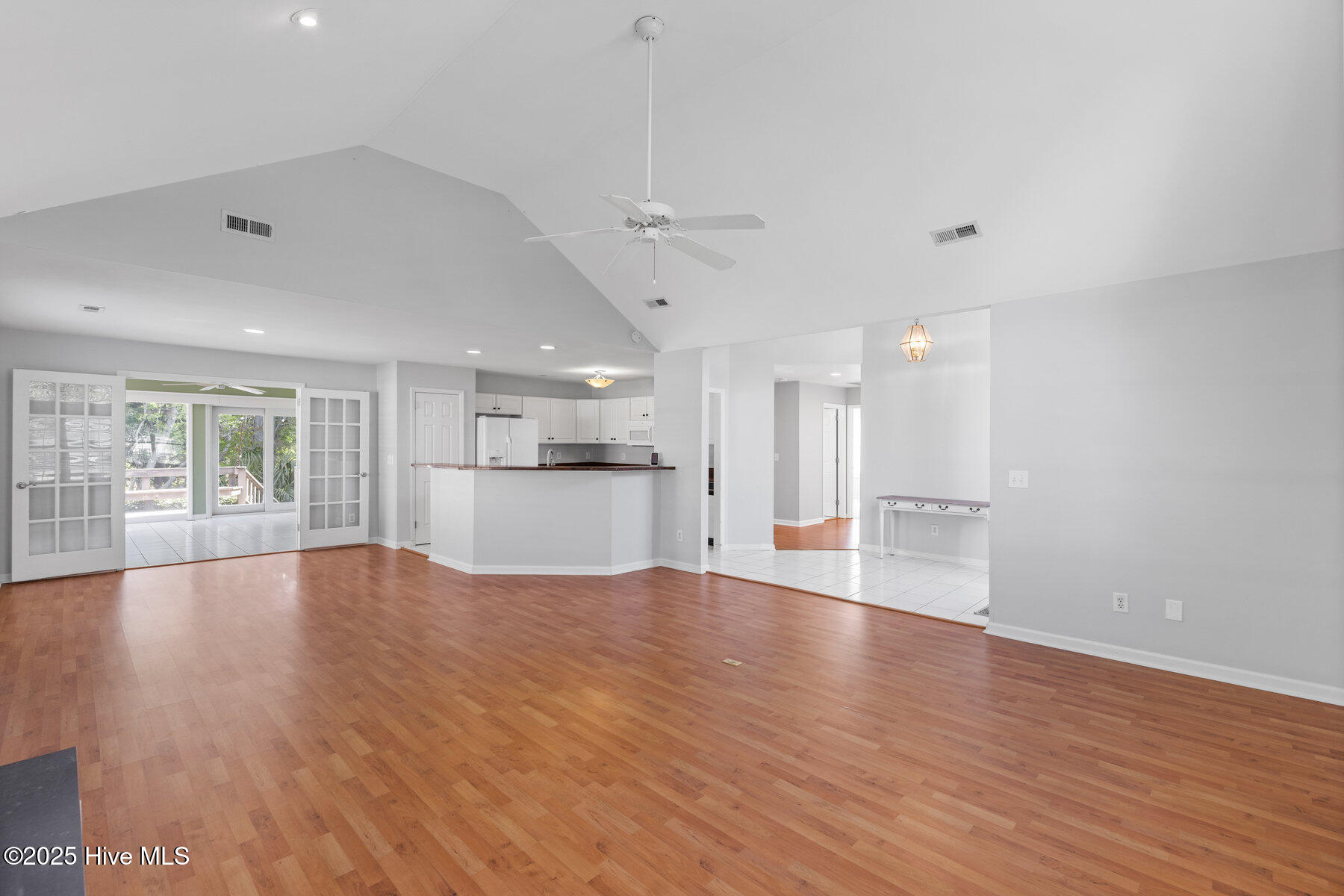 219 Rouen Court Wilmington, NC 28412 - Photo 12 of 49 012_219_rouen_court-9_345