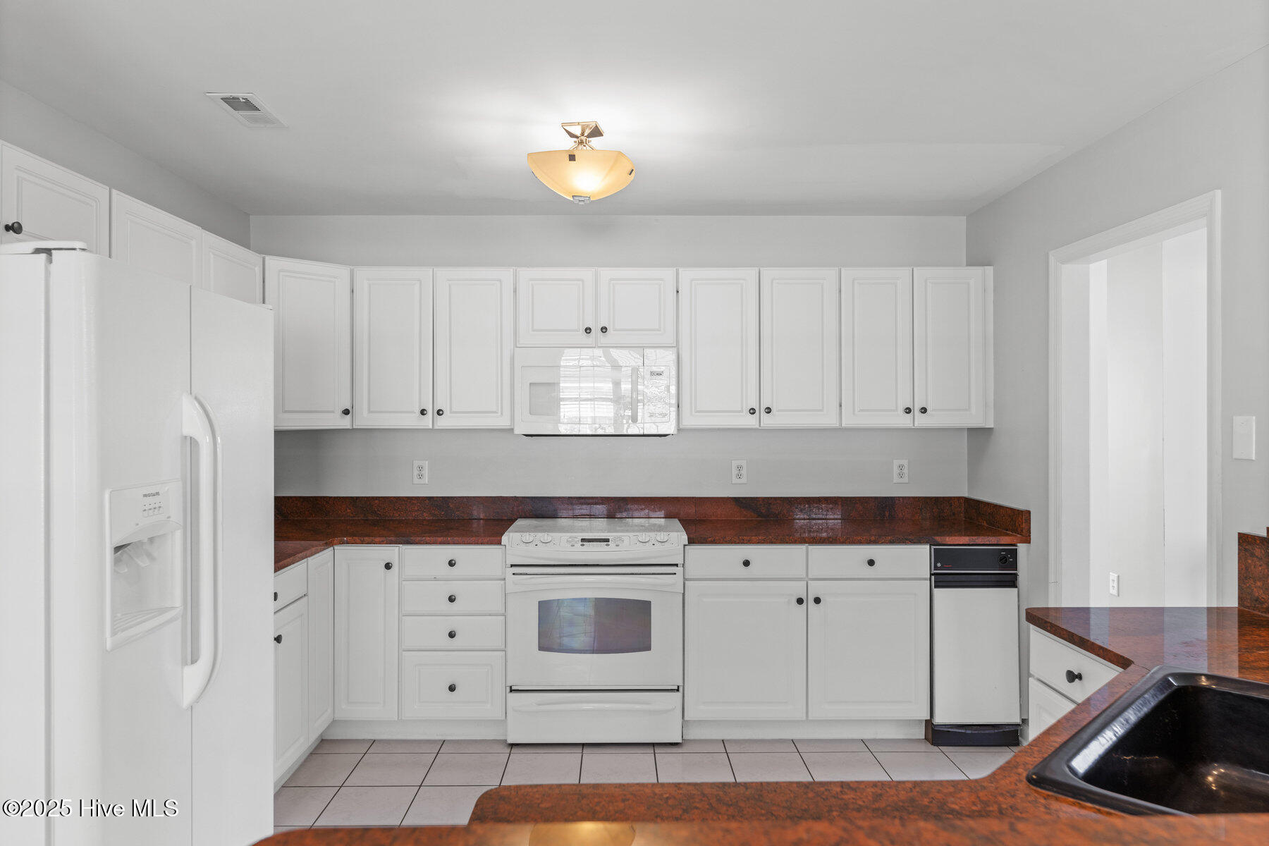 219 Rouen Court Wilmington, NC 28412 - Photo 17 of 49 017_219_rouen_court-14_734