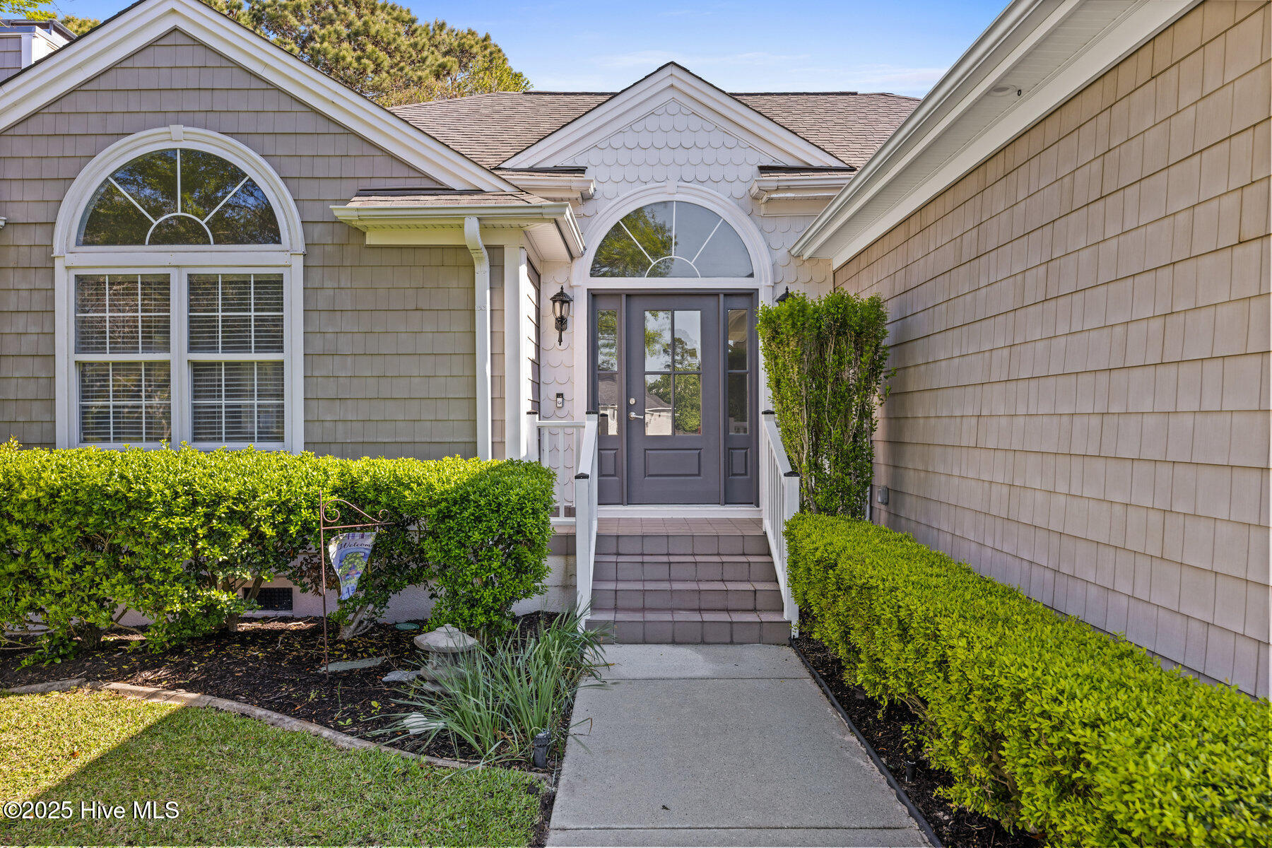 219 Rouen Court Wilmington, NC 28412 - Photo 4 of 49 004_219_rouen_court-3_165