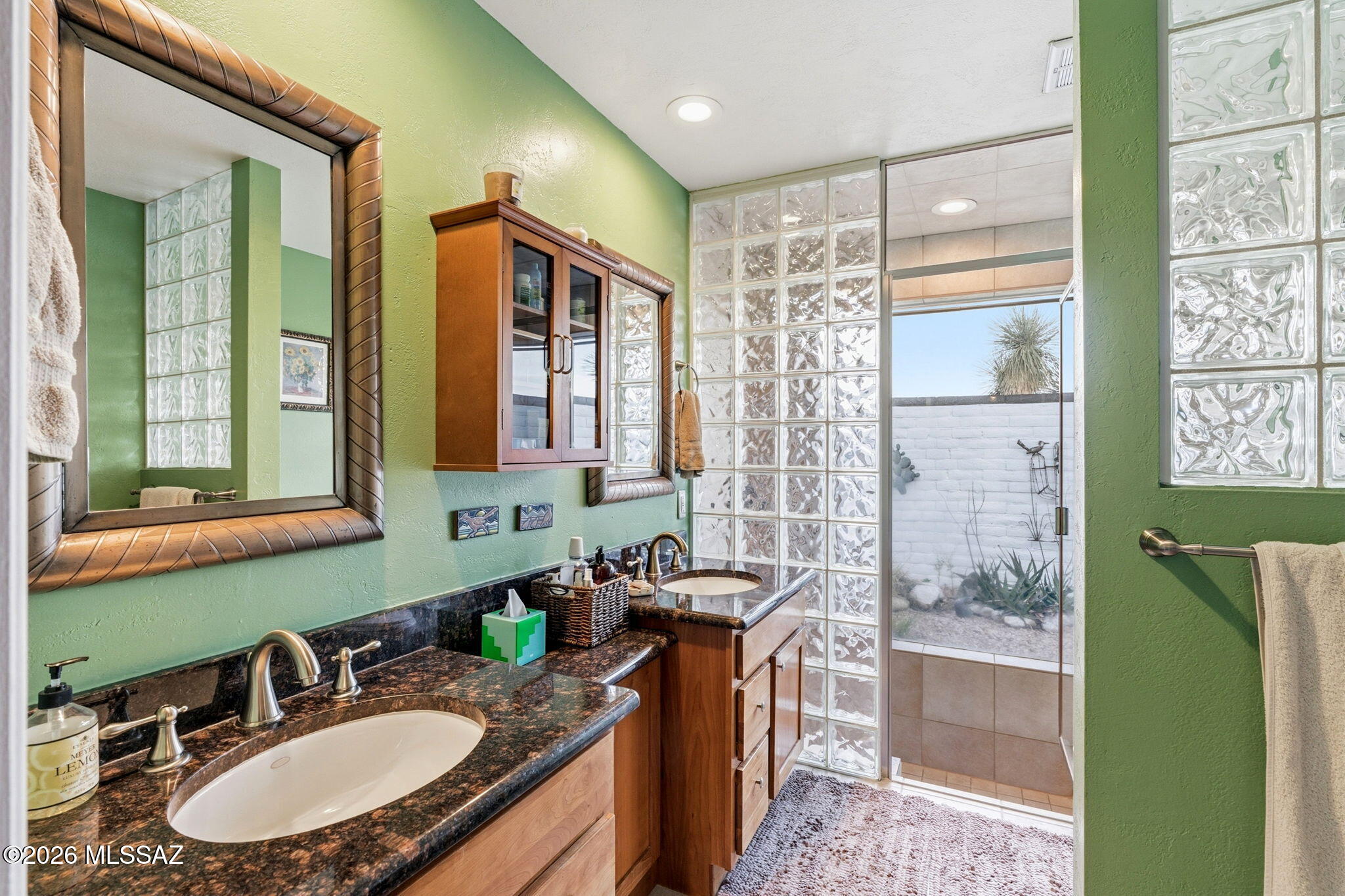 4641 North Rockcliff Road Tucson, AZ 85750 - Photo 27 of 48 Primary Suite Shower