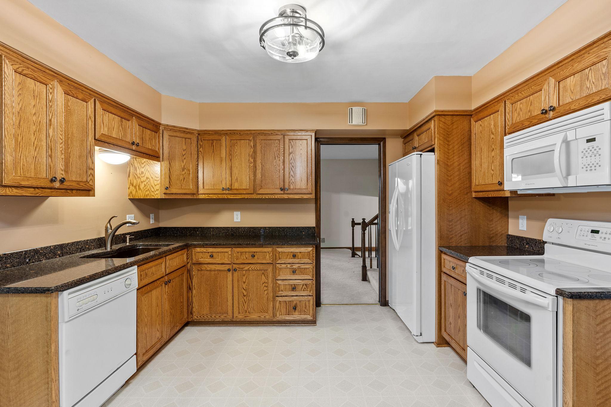 868 Cobb Road Shoreview, MN 55126 - Photo 7 of 22 Gallery Image 7