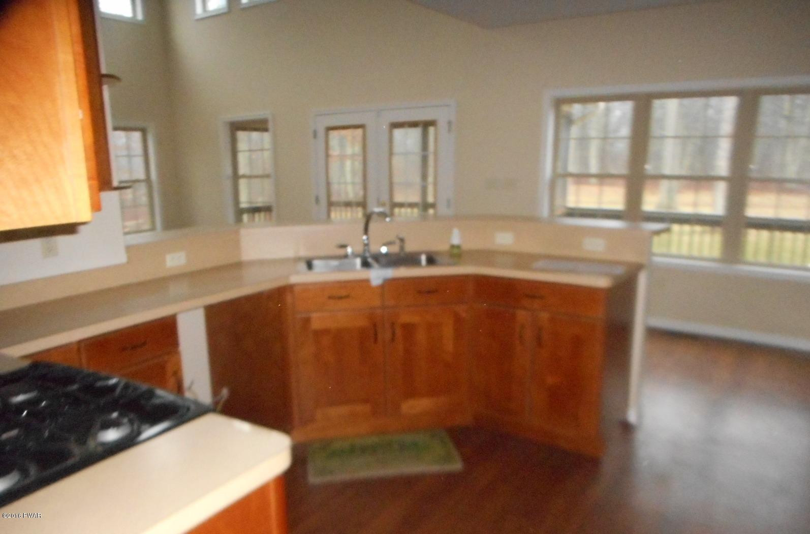 127 Hartman Hill Road Milford, PA 18337 - Photo 5 of 11