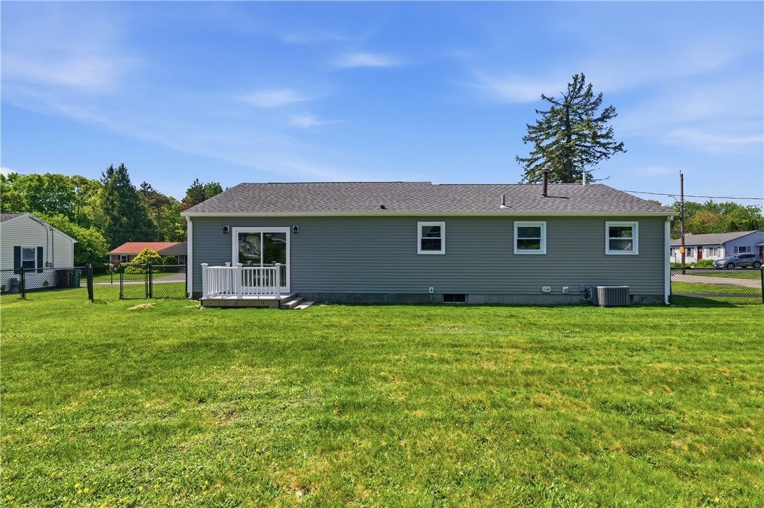 10 Wagon Wheel Lane Woonsocket, RI 02895 - Photo 6 of 50