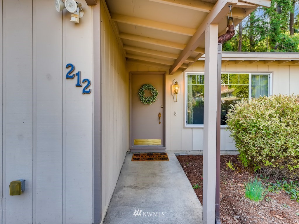 212 225th Place Southeast Bothell, WA 98021 - Photo 2 of 30