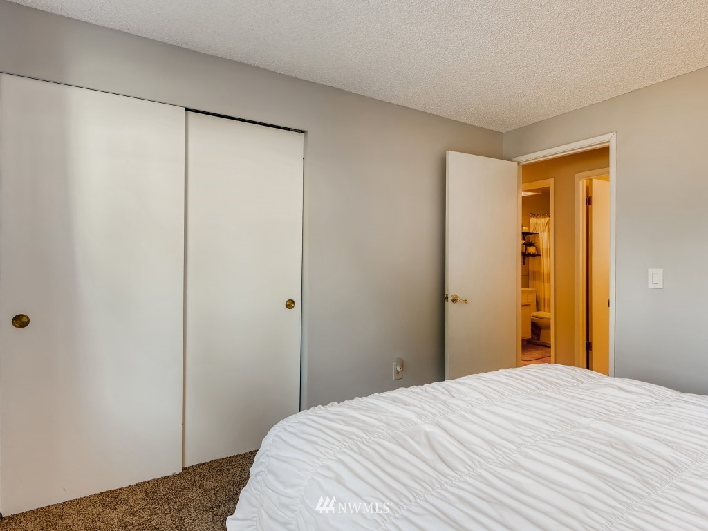 212 225th Place Southeast Bothell, WA 98021 - Photo 17 of 30