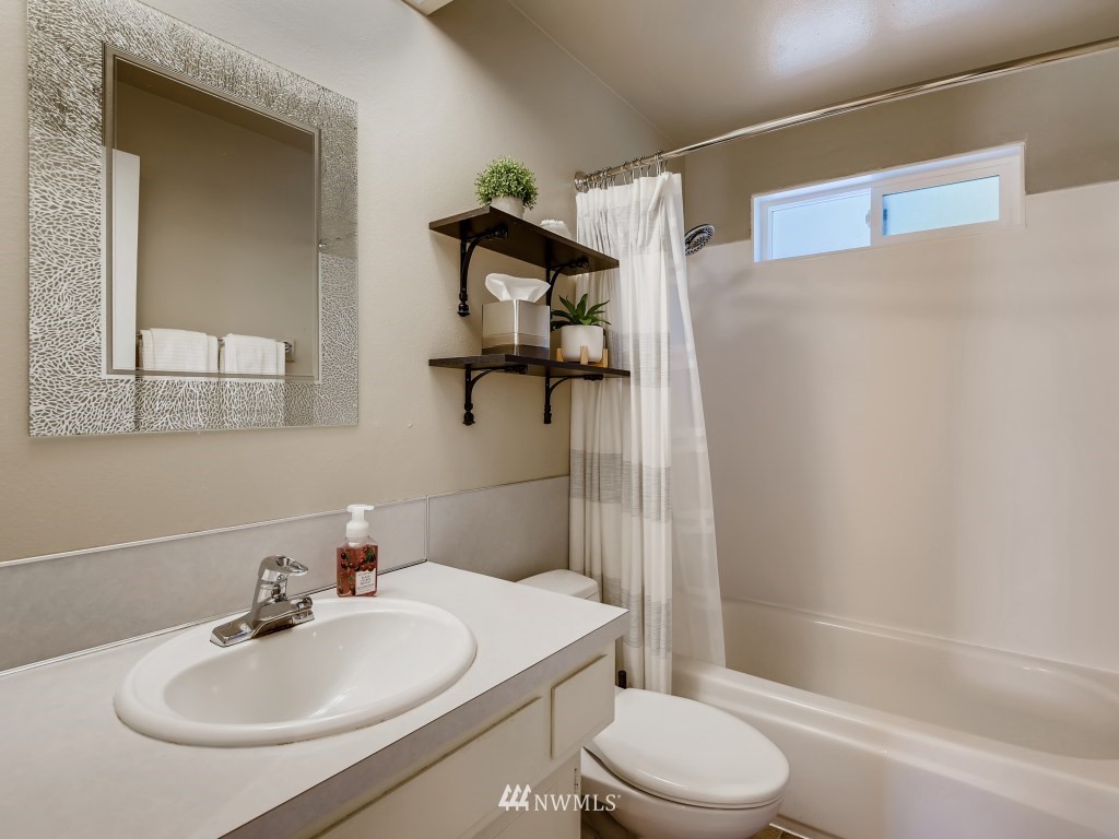 212 225th Place Southeast Bothell, WA 98021 - Photo 21 of 30