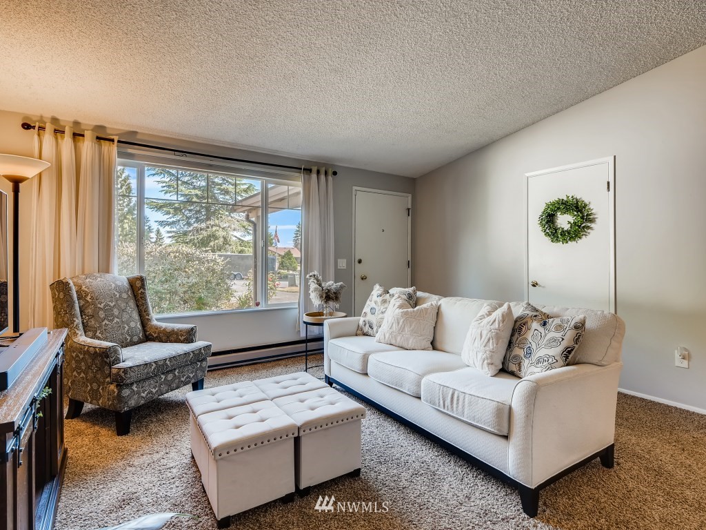 212 225th Place Southeast Bothell, WA 98021 - Photo 5 of 30