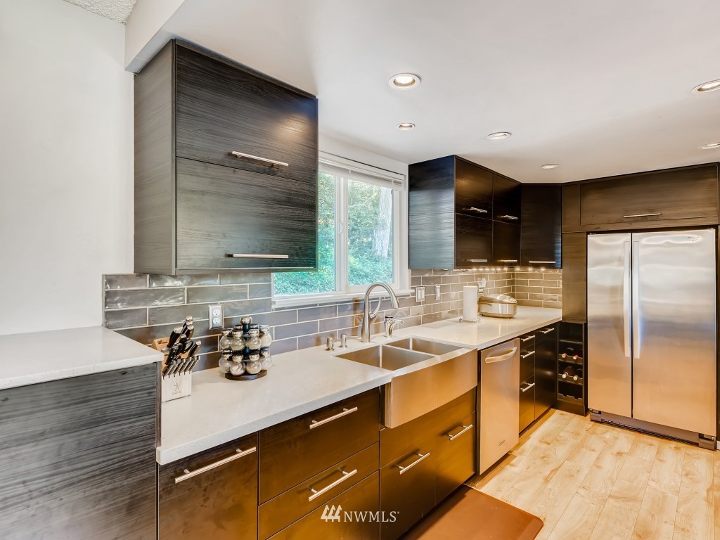 212 225th Place Southeast Bothell, WA 98021 - Photo 6 of 30