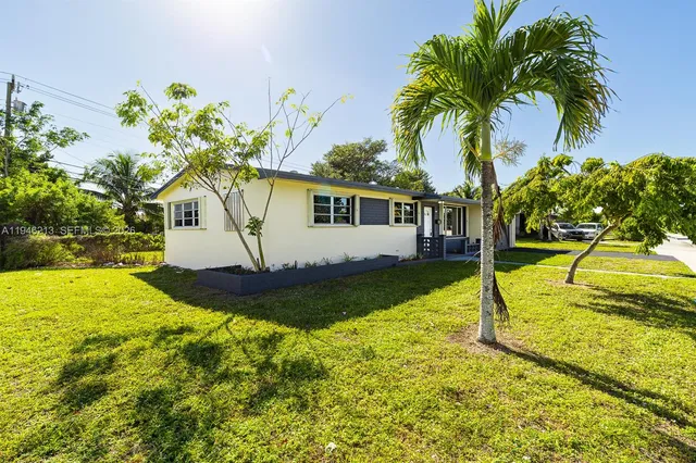 $595,000 | 360 Northwest 199th Street, Miami Gardens, FL 33169