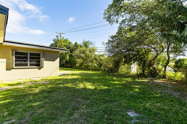 $595,000 | 360 Northwest 199th Street, Miami Gardens, FL 33169