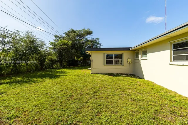 $595,000 | 360 Northwest 199th Street, Miami Gardens, FL 33169